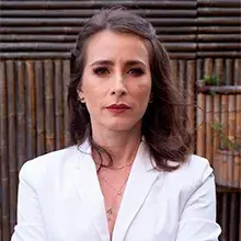 Professora Luciana Ferreira Mattos Colli